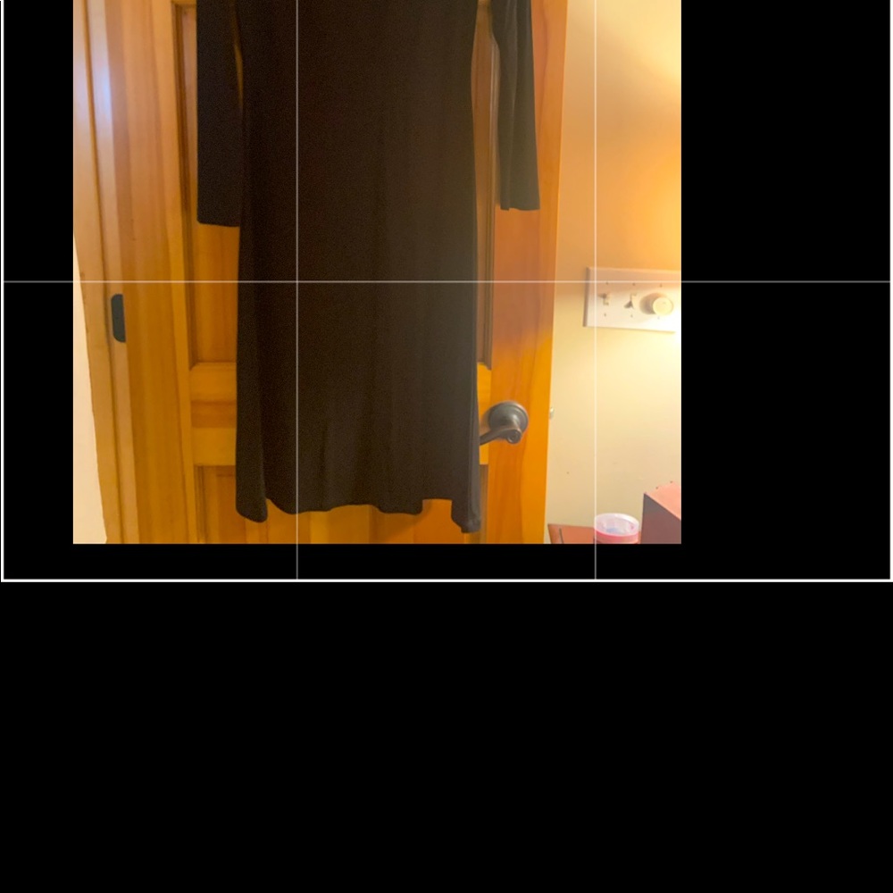 Rayon poly mid dress black so comfy